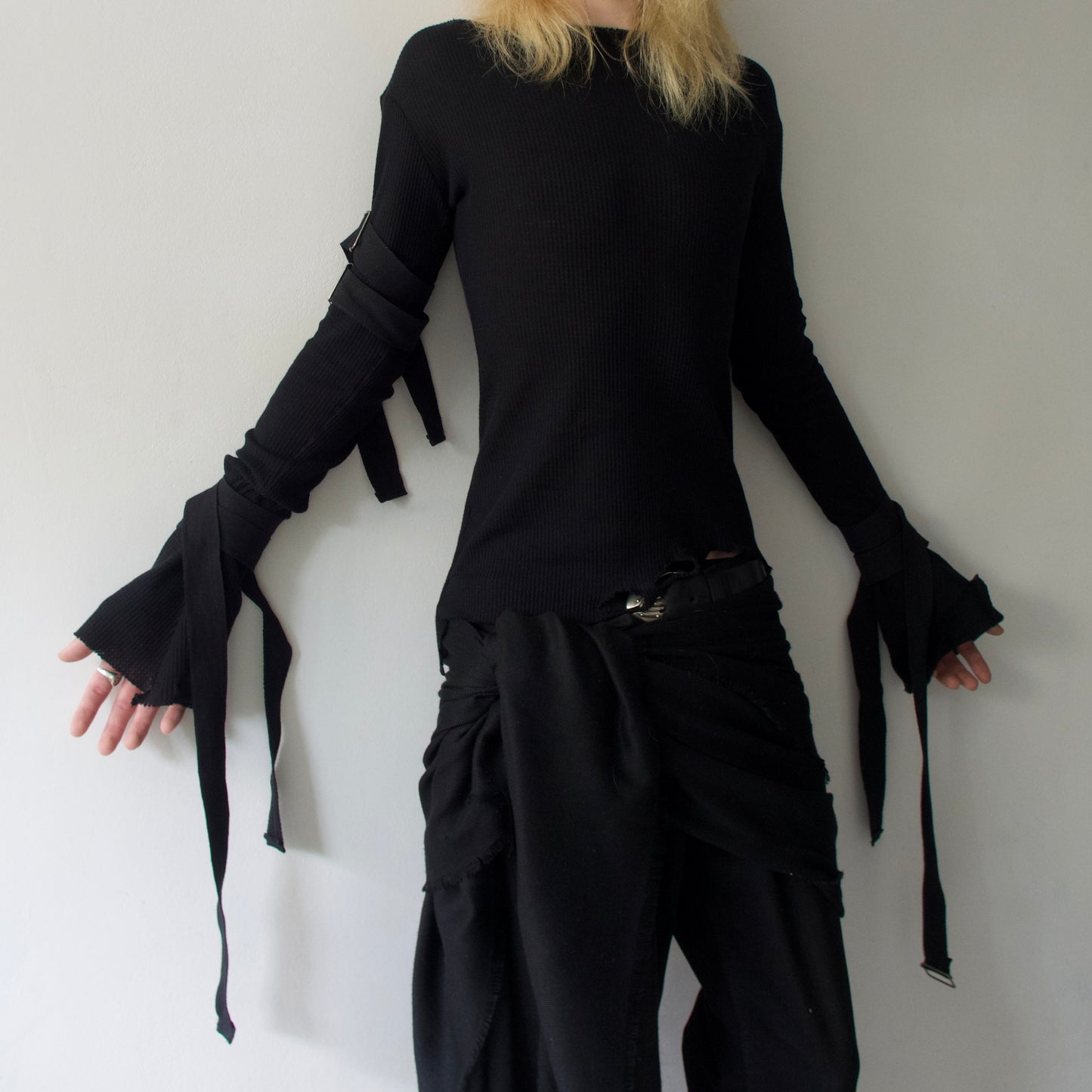 Cinis Bound ii Long Sleeve