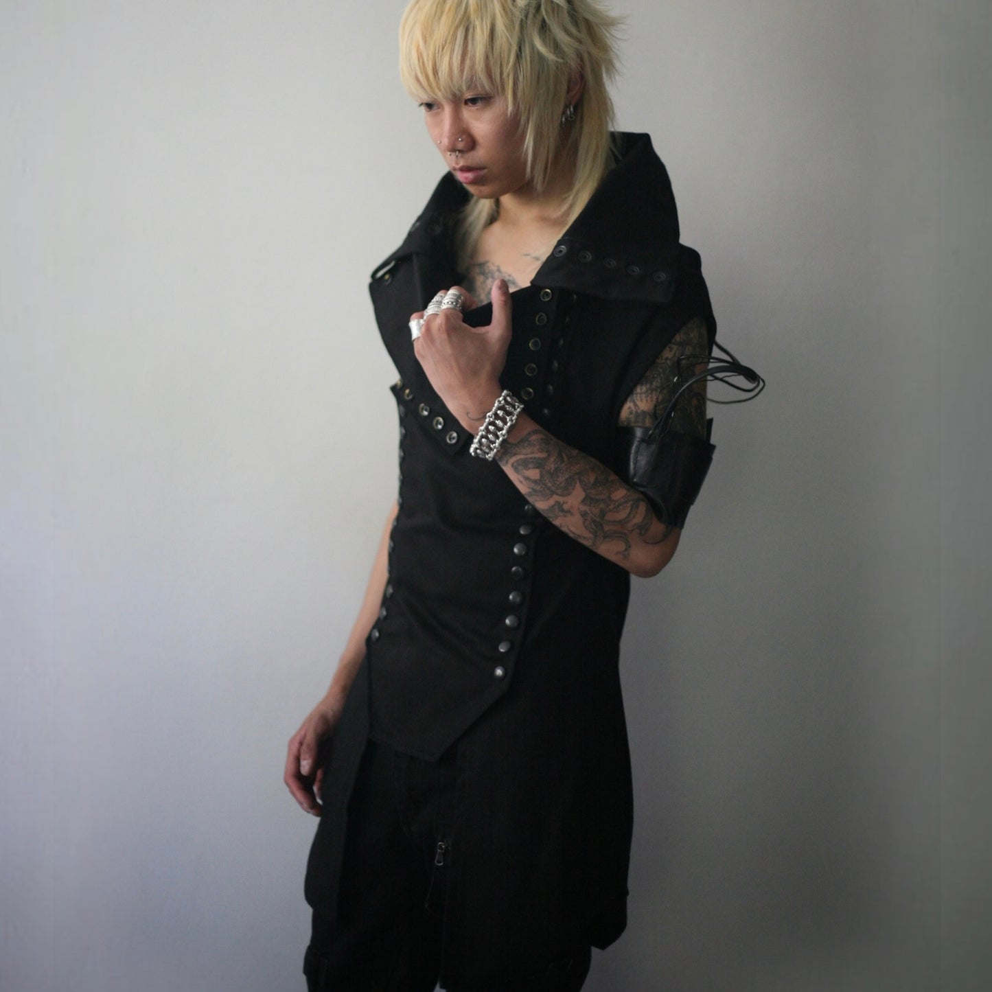 Cinis Machina Vest