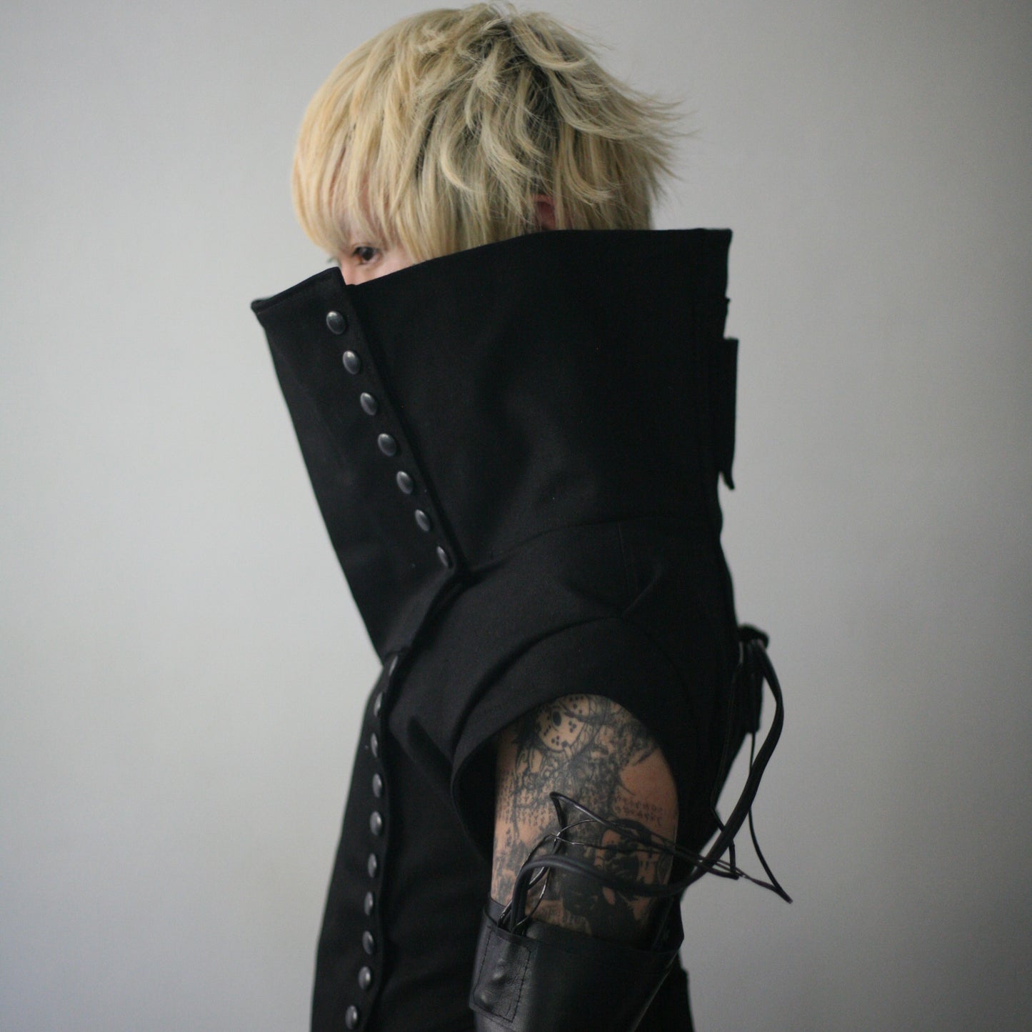 Cinis Machina Vest